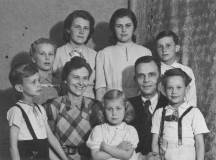 Jutta und Heinrich Hueffmeier mit Kindern